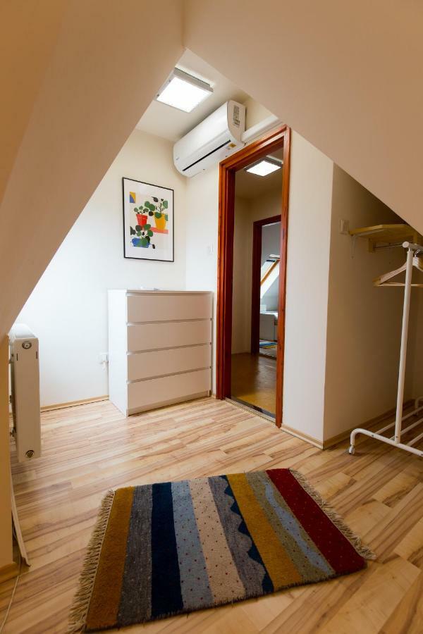 Two Towers Apartman Miskolc Exterior foto
